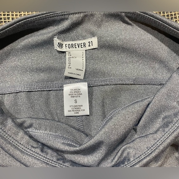 Forever 21 Leggings Size S 2 Pair Light Blue and Gray 2 Side Pockets - Picture 10 of 11
